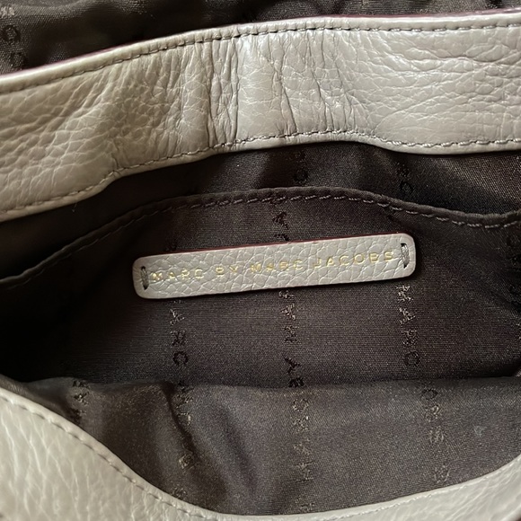 Beautiful crossbody - Picture 6 of 6